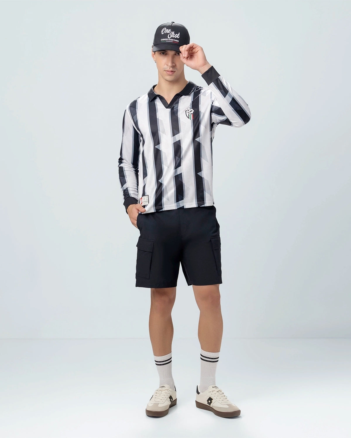 Men Lotto Kickoff Full Sleeves Jersey - Black & White T-shirts6