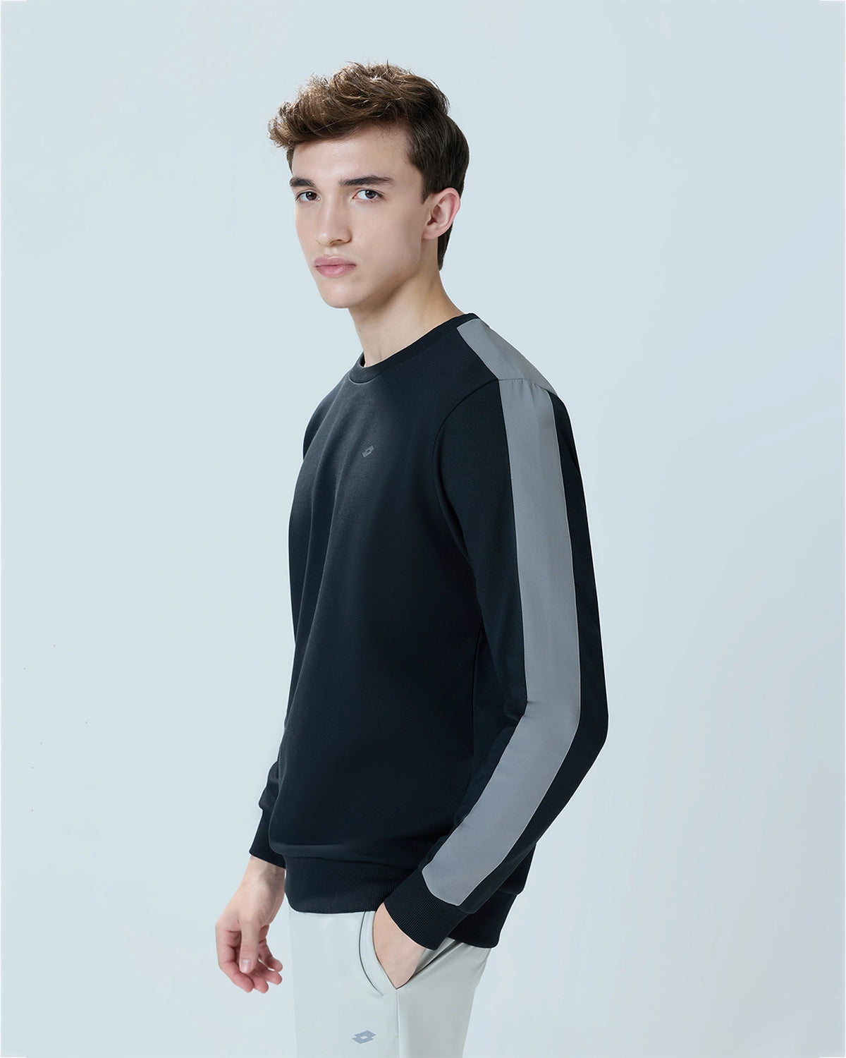 Kickoff Pullover - Black