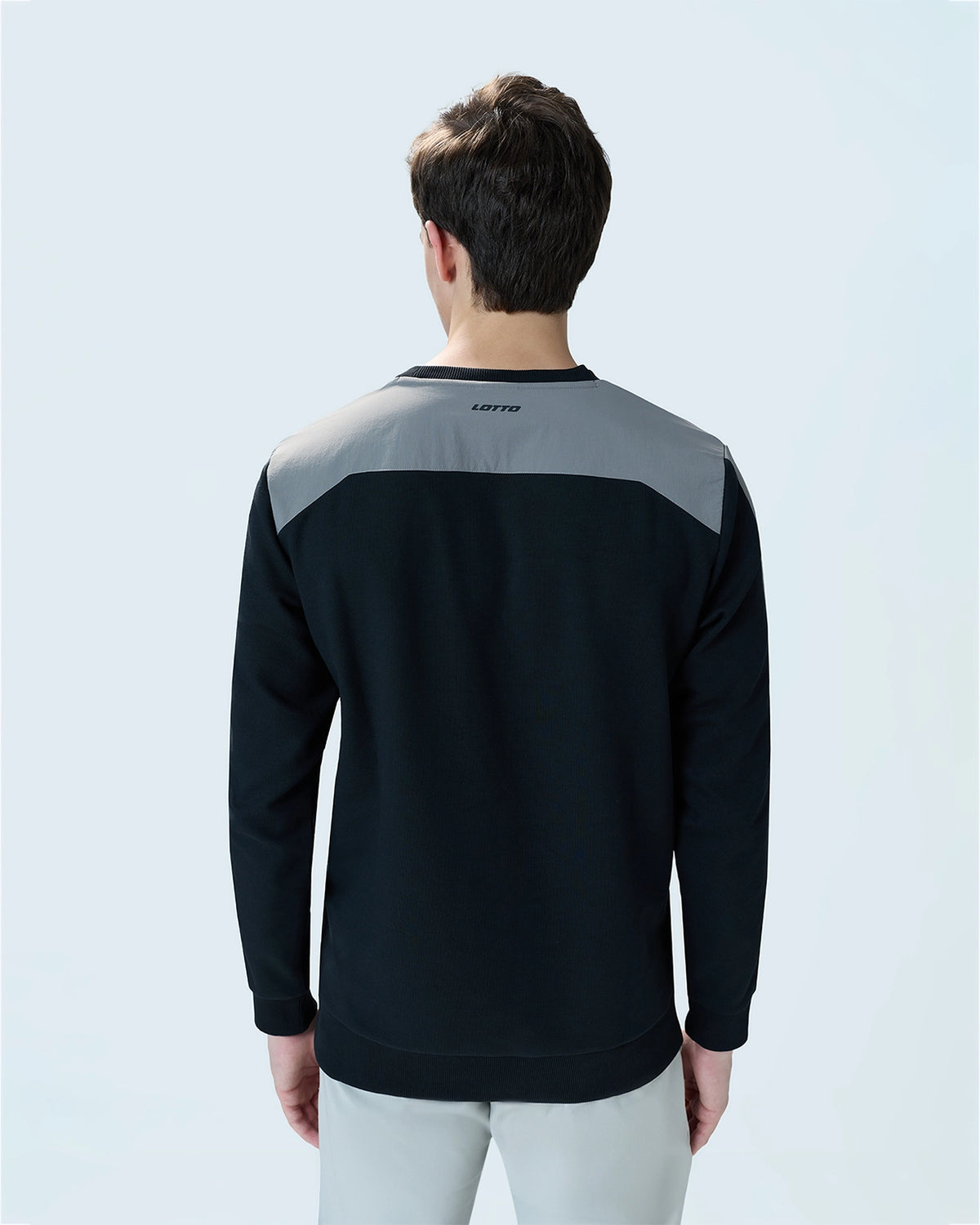 Kickoff Pullover - Black