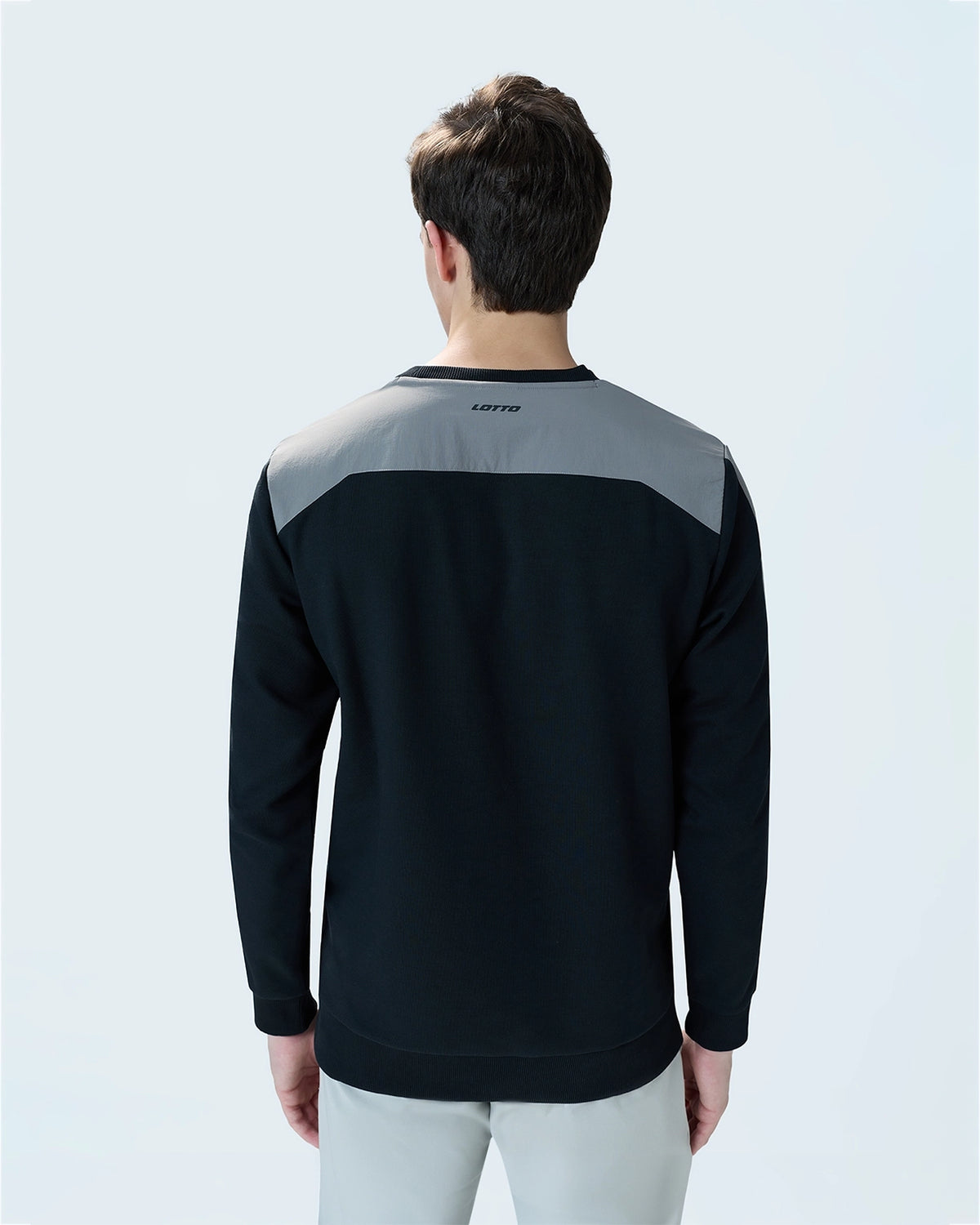 Kickoff Pullover - Black