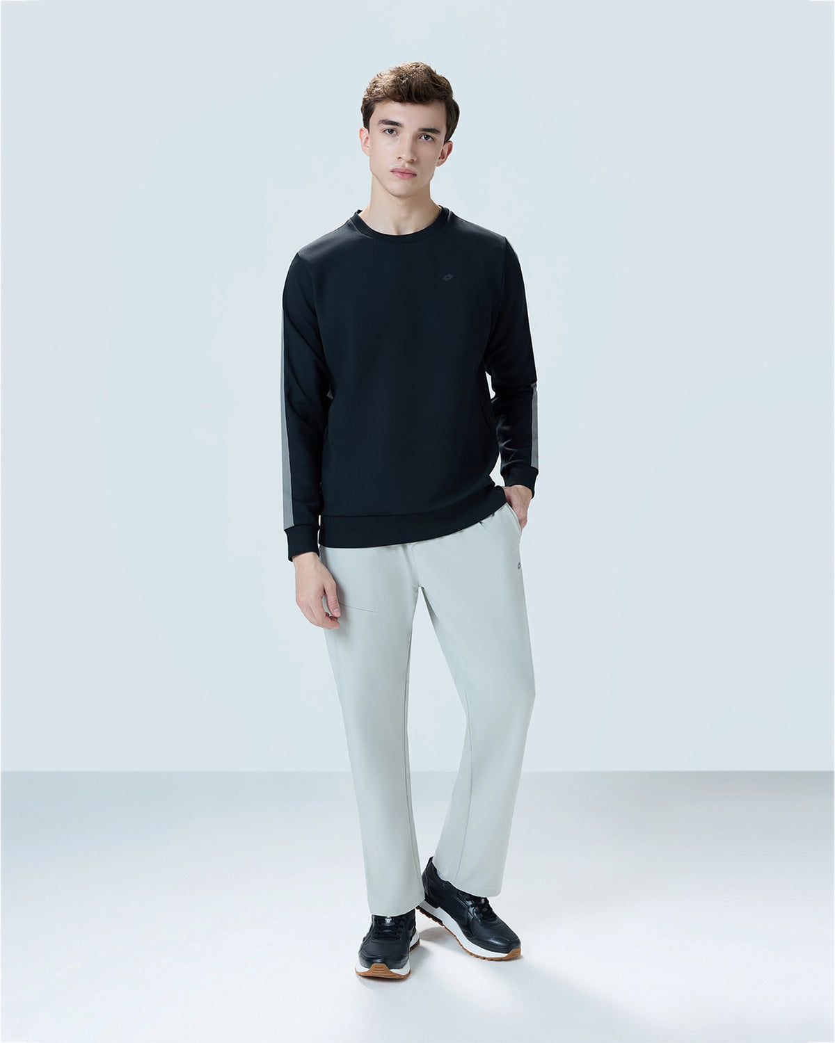 Kickoff Pullover - Black