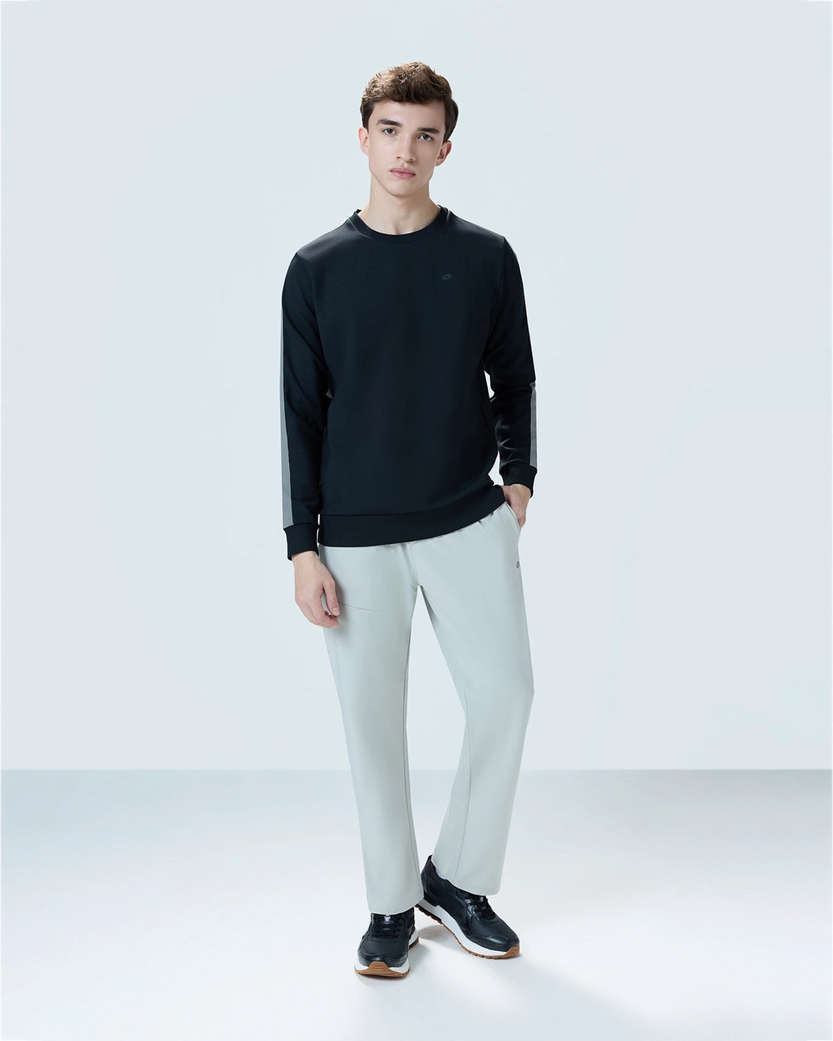 Kickoff Pullover - Black
