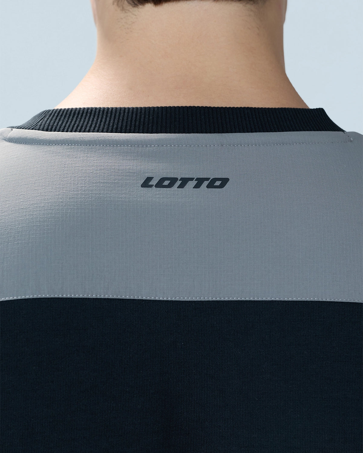 Kickoff Pullover - Black