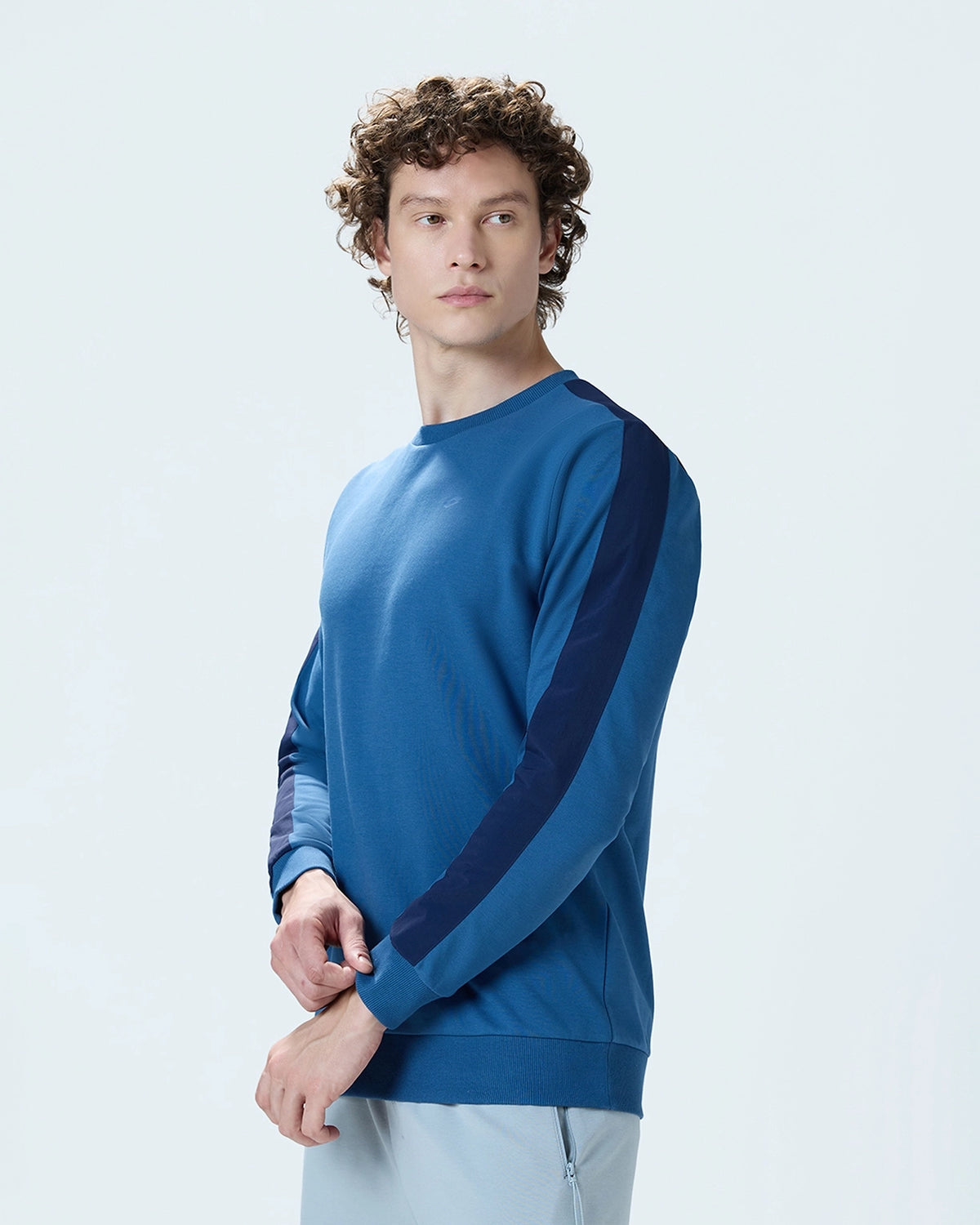Kickoff Pullover - Navy Blue