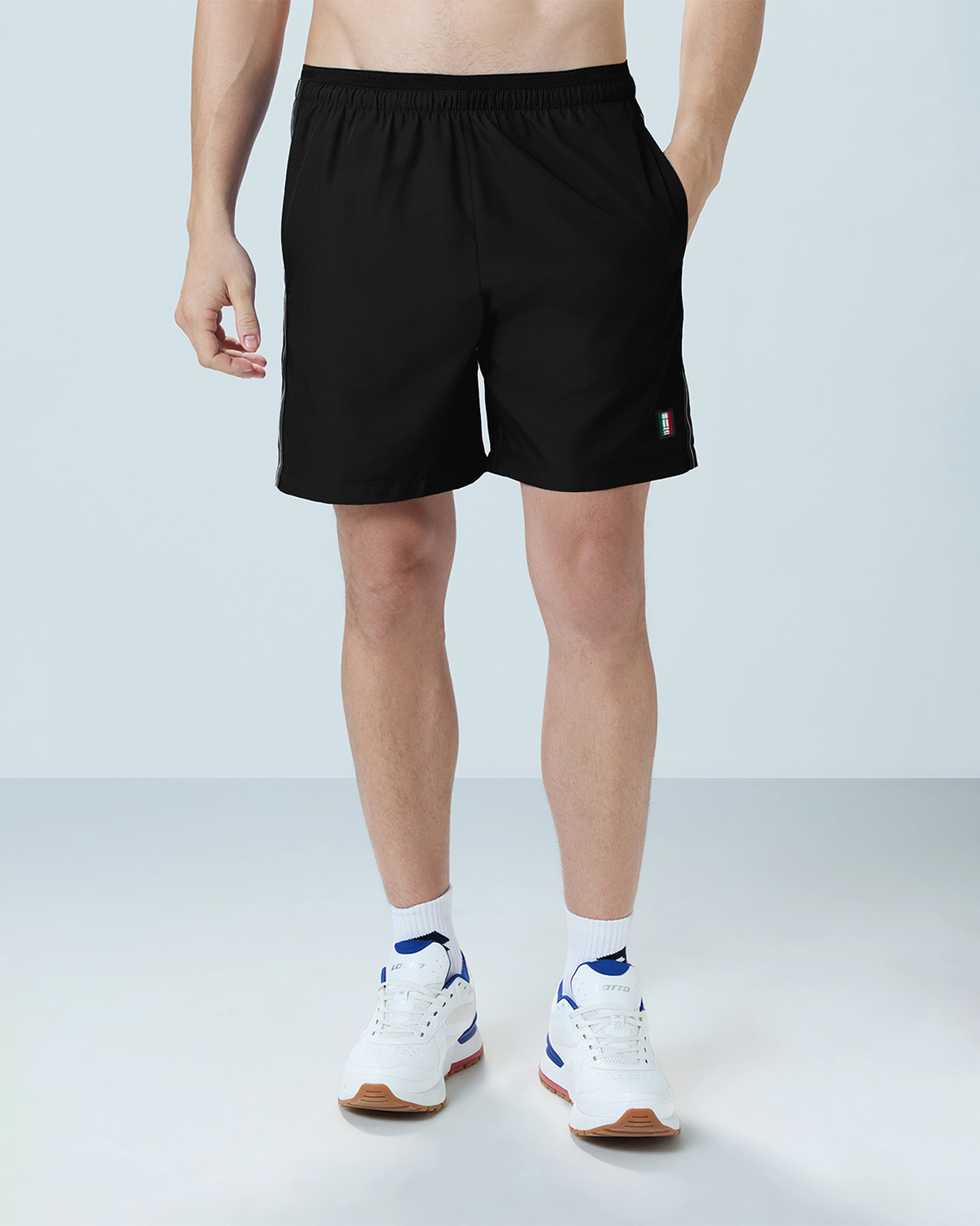 Courtline Shorts - Black Beauty