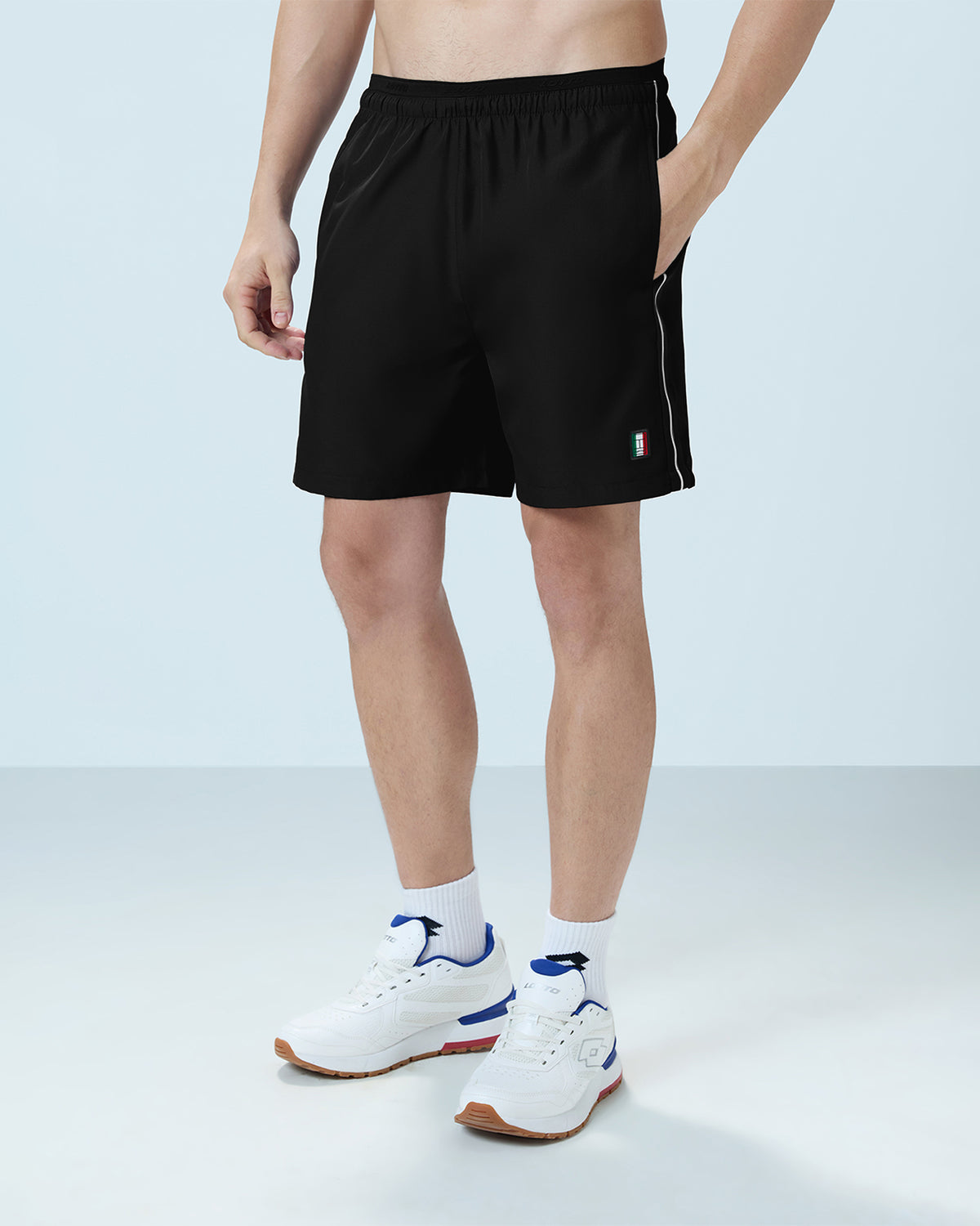 Courtline Shorts - Black Beauty