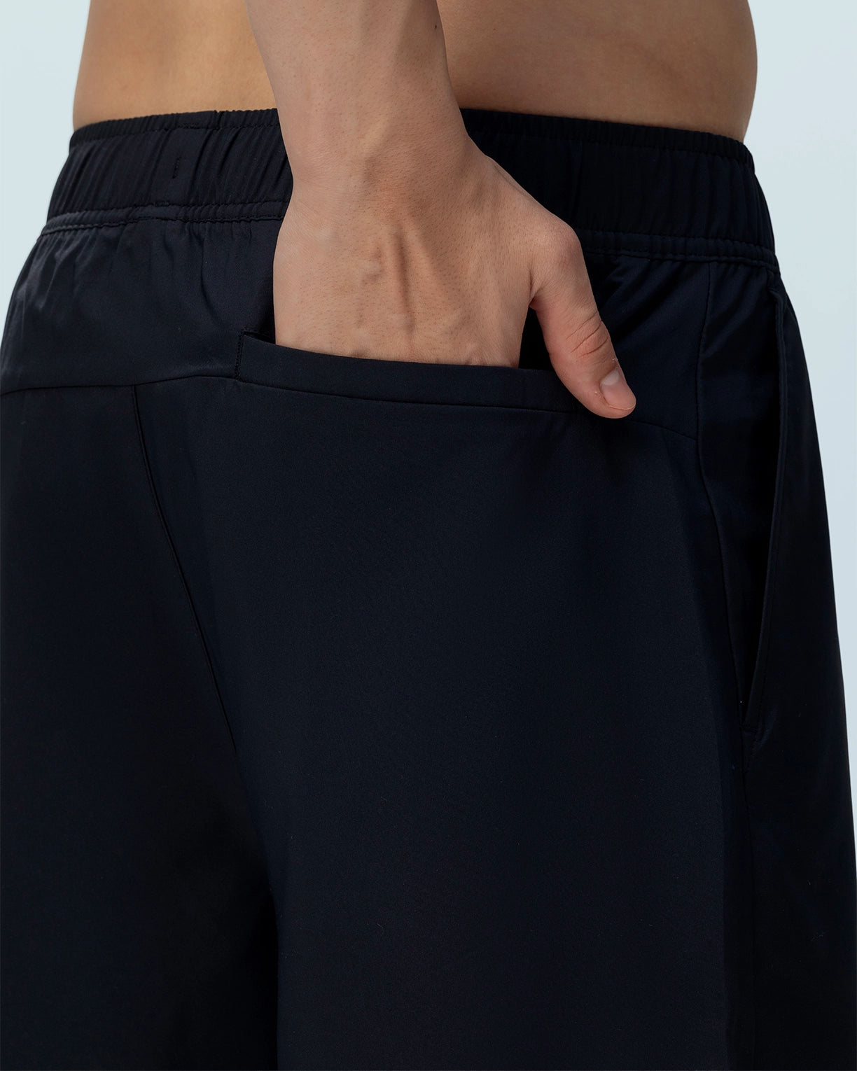 Courtline Shorts - Black Beauty