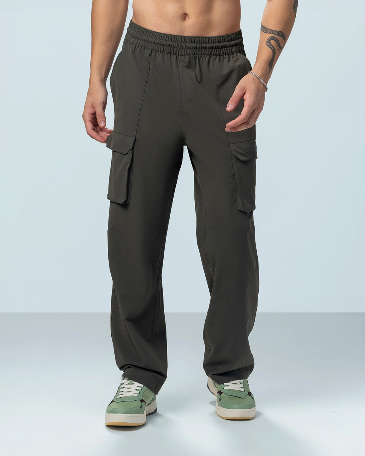 Kickoff Woven Pocket Trousers - Olive